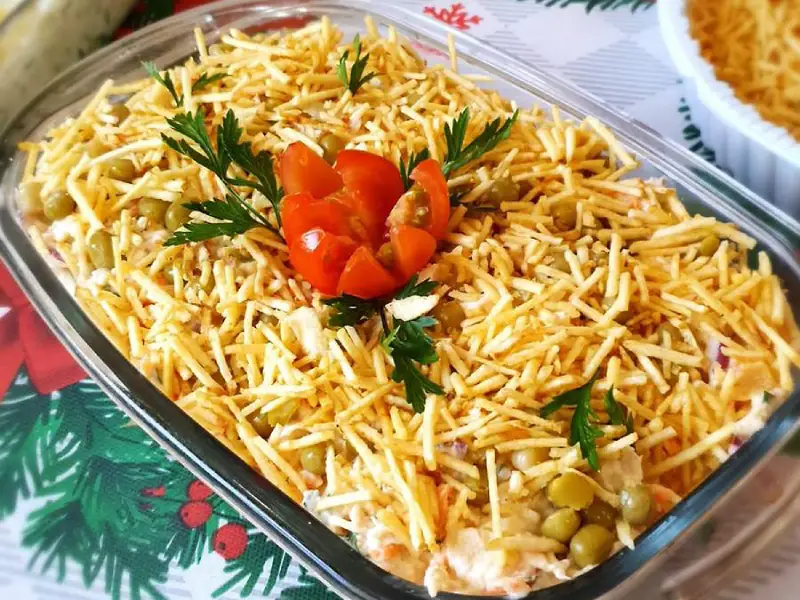 Salpicão de frango tradicional de natal: receita cremosa e fácil