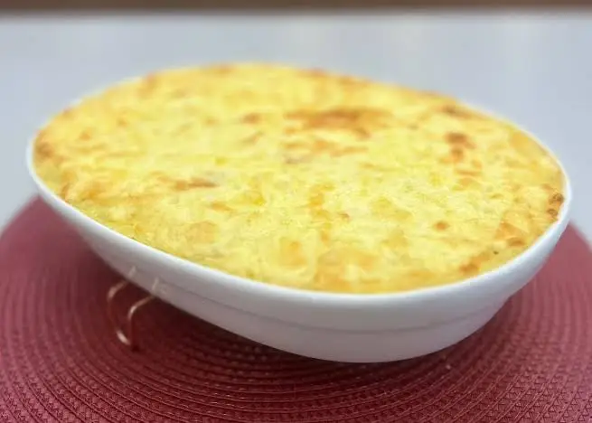 Escondidinho fitness de batata-doce com frango