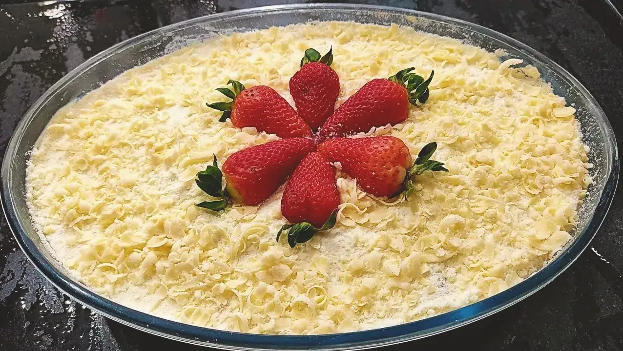 pavê de morango com chocolate branco